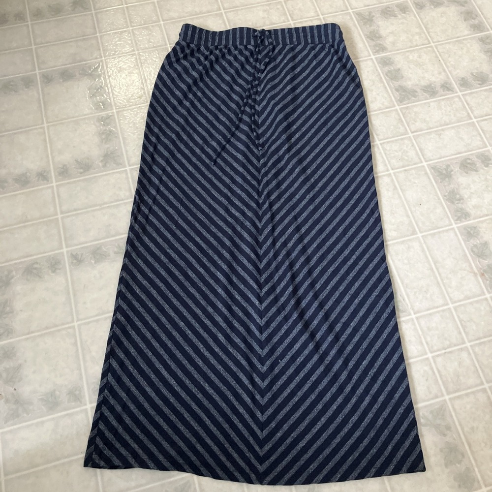LOFT Maxi Skirt Chevron Print Knit Fabric Small Blue Silver Pull On Back Slit